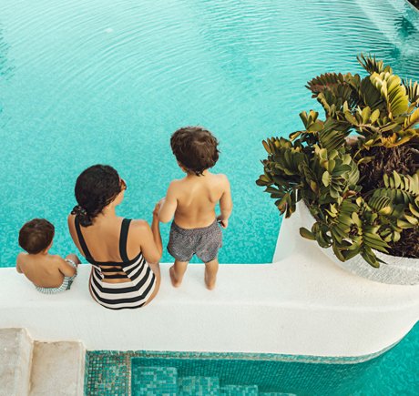 Rustomjee Uptown Urbania | La Familia